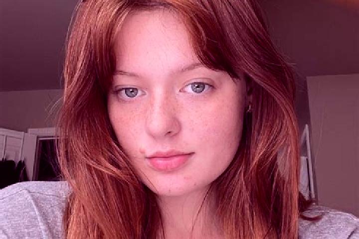 Hannah, 34, a red grey-eyed slavic companion based in Quarante. Offering Duos, Prostate Massage, Roleplay. Available for incall and outcall, overnight bookin...