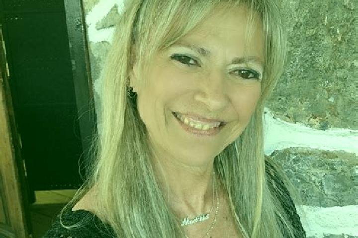 Hannah, 34 — Escort in Abanto, Spain