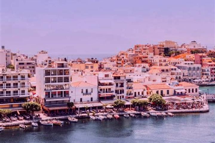 Hannah, 34 — Escort in Agios Nikolaos, Greece