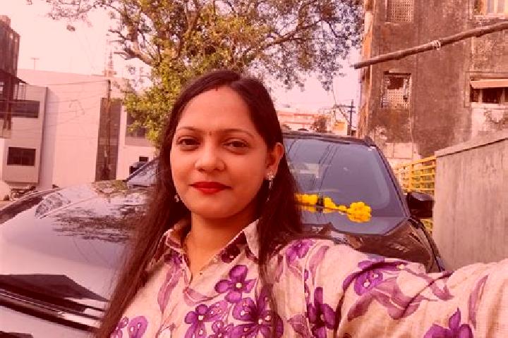 Hannah, 34 — Escort in Chikhli, India