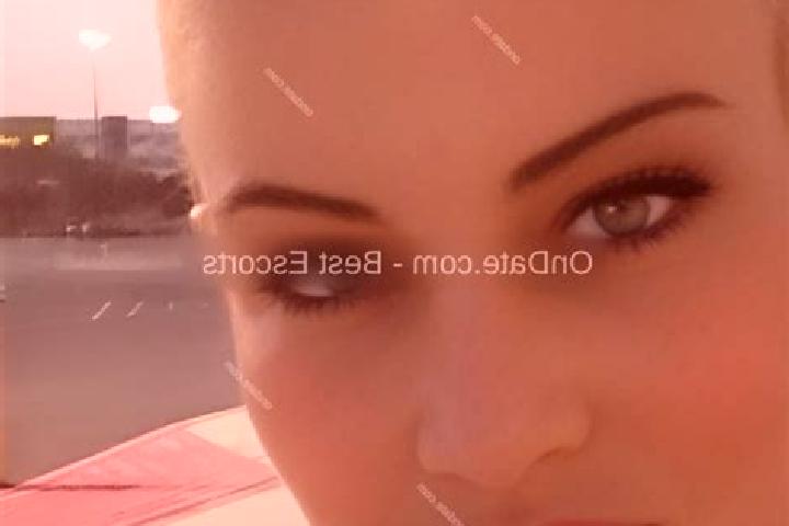 Hannah, 34 — Escort in Gomfoi, Greece
