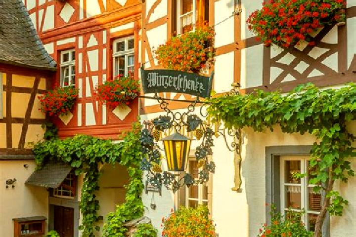 Hannah, 34 — Escort in Steinheuterode, Germany