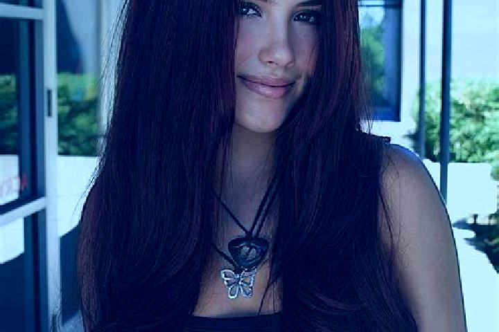 Hannah, 35, a auburn dark-eyed slavic companion based in Salanda. Offering Duos, Girlfriend Experience, Fetish. Available for incall and outcall, day and eve...