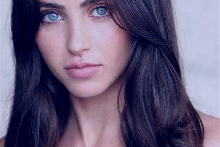 Hannah, 35, a brunette brown-eyed european companion based in Prarolo. Offering CIM, Couples, BDSM. Available for incall and outcall, overnight bookings avai...