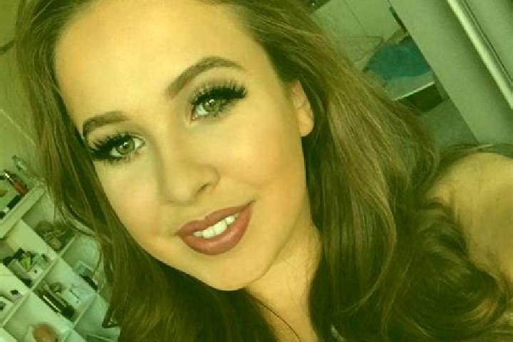 Hannah, 35, a red dark-eyed mediterranean companion based in University Heights. Offering Girlfriend Experience, Domination, 69. Available for incall and out...