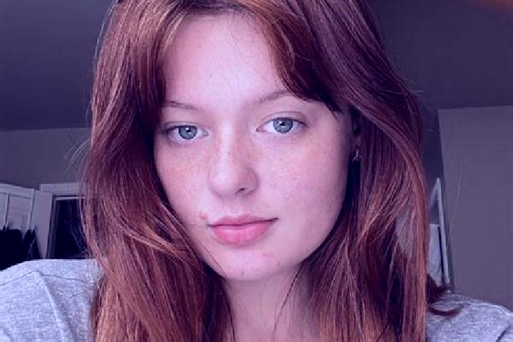 Hannah, 35, a red green-eyed mixed companion based in Banzi. Offering Striptease, OWO, GFE, BDSM, CIM. Available for incall and outcall, overnight bookings a...
