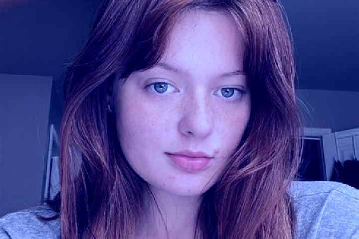 Hannah, 35, a red grey-eyed caucasian companion based in Maryanaj. Offering Striptease, Travel Companion. Available for incall and outcall, day and evening d...