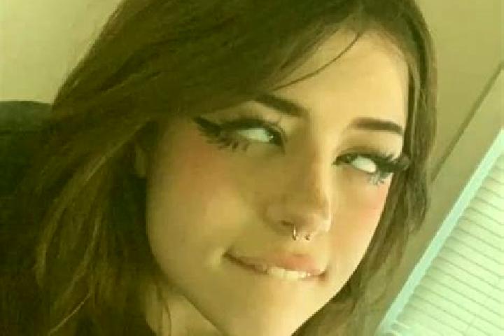 Hannah, 35, a red grey-eyed mixed companion based in Imues. Offering Party Girl, GFE, OWO. Available for incall and outcall, day and evening dates.