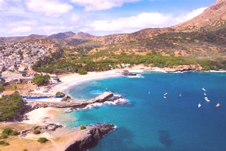 Hannah, 35 — Escort in Fonteana, Cape Verde