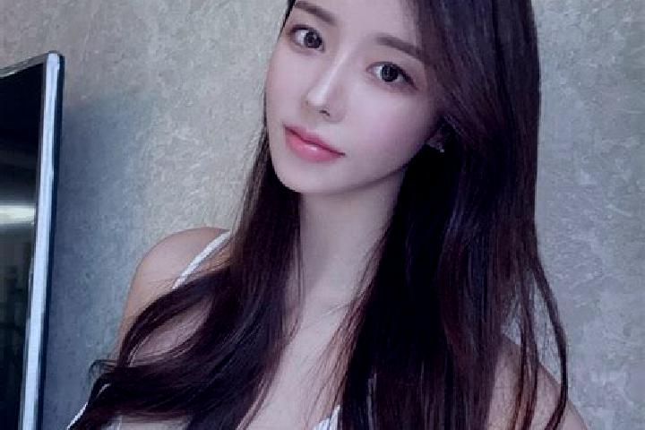 Hannah, 35 — Escort in Jiangliji, China