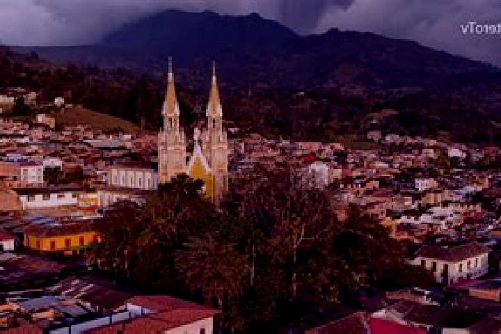 Hannah, 35 — Escort in Oicata, Colombia