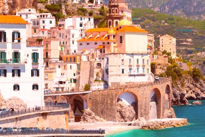 Hannah, 35 — Escort in Quaranti, Italy