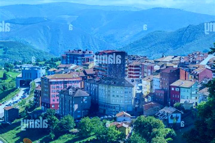 Hannah, 35 — Escort in Tineo, Spain