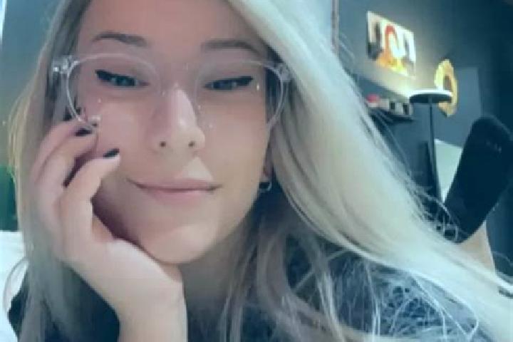 Hannah, 36, a blonde grey-eyed mixed companion based in Cheney. Offering OWO, Party Girl, Erotic Massage, Deep French Kissing. Available for incall and outca...