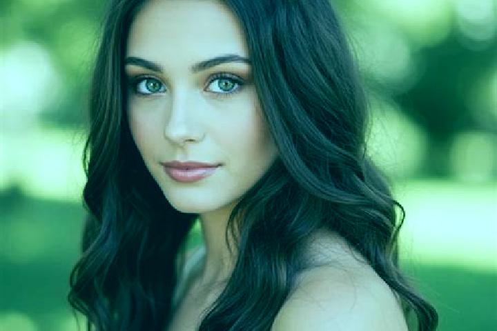 Hannah, 36, a brunette hazel-eyed slavic companion based in Xiliguantun. Offering Striptease, Roleplay, Duos, BDSM. Available for incall and outcall, overnig...