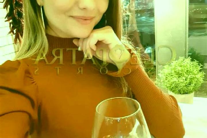 Hannah, 36, a dark blonde dark-eyed european companion based in Estreito da Calheta. Offering Travel Companion, Couples, OWO, Party Girl, Dinner Date. Availa...