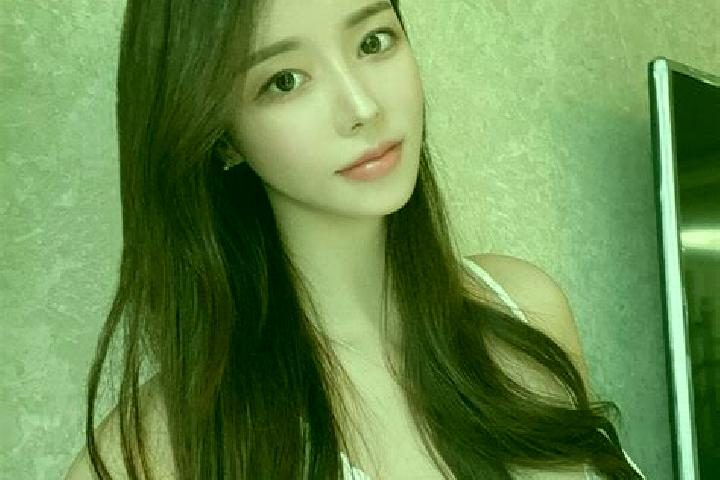Hannah, 36 — Escort in Xiaoyoucun, China