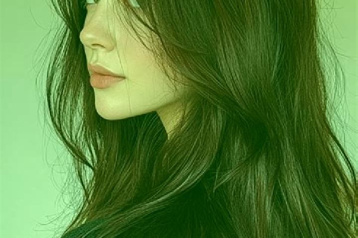 Hannah, 37, a auburn dark-eyed asian companion based in Ngabungan. Offering Striptease, Erotic Massage, A-Level. Available for incall and outcall, overnight ...