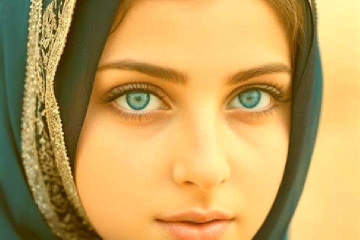 Hannah, 37, a blonde grey-eyed middle eastern companion based in Mogonga. Offering Striptease, Fetish, BDSM. Available for incall and outcall, day and evenin...
