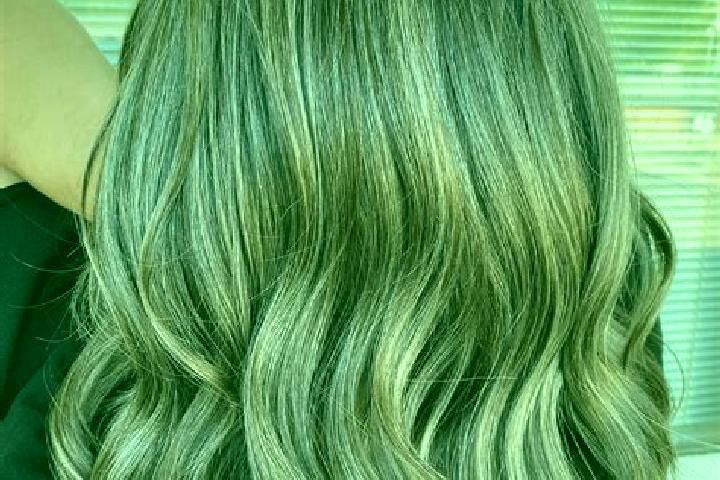 Hannah, 37, a dark blonde grey-eyed caucasian companion based in Pavones. Offering Deep French Kissing, Massage, Dinner Date, Girlfriend Experience. Availabl...