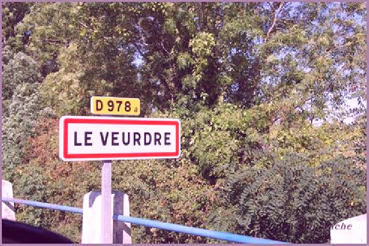 Hannah, 37 — Escort in Le Veurdre, France