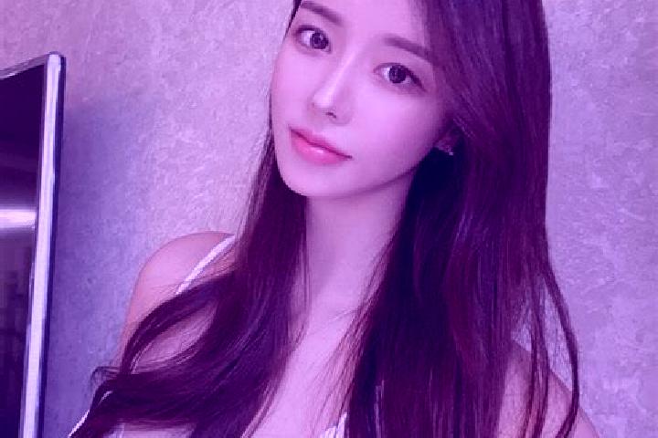 Hannah, 37 — Escort in Oumiao, China