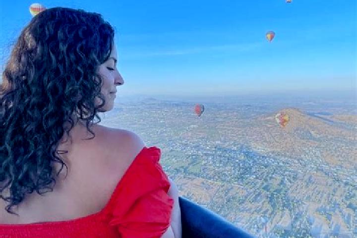 Hannah, 37 — Escort in Techichili, Mexico