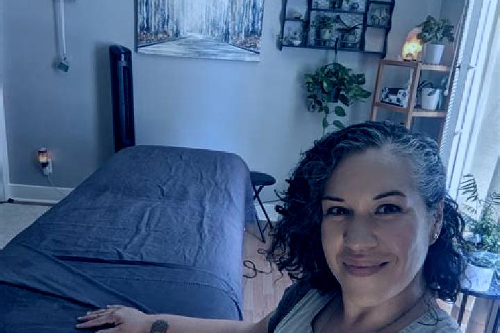 Hannah, 38, a black brown-eyed ebony companion based in Starse. Offering Massage, GFE, Party Girl. Available for incall and outcall, overnight bookings avail...
