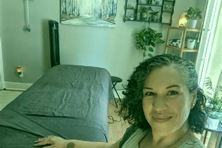 Hannah, 38, a black grey-eyed european companion based in Massat. Offering CIM, GFE, Tantra. Available for incall and outcall, day and evening dates.