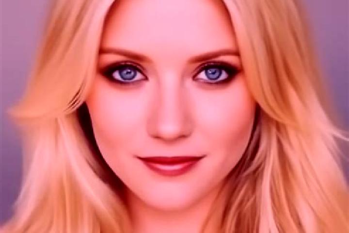 Hannah, 38, a blonde amber-eyed caucasian companion based in Navsari. Offering Tantra, 69, Roleplay, CIM. Available for incall and outcall, overnight booking...