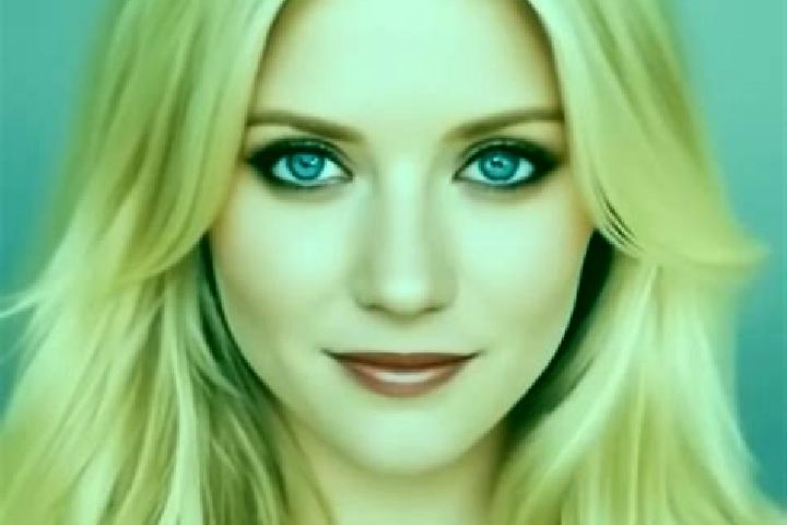 Hannah, 38, a blonde grey-eyed caucasian companion based in Murmansk. Offering GFE, Roleplay, BDSM. Available for incall and outcall, overnight bookings avai...