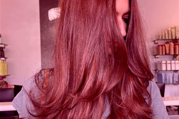 Hannah, 38, a chestnut brown-eyed slavic companion based in Houping. Offering Massage, Duos, Tantra. Available for incall and outcall, day and evening dates.