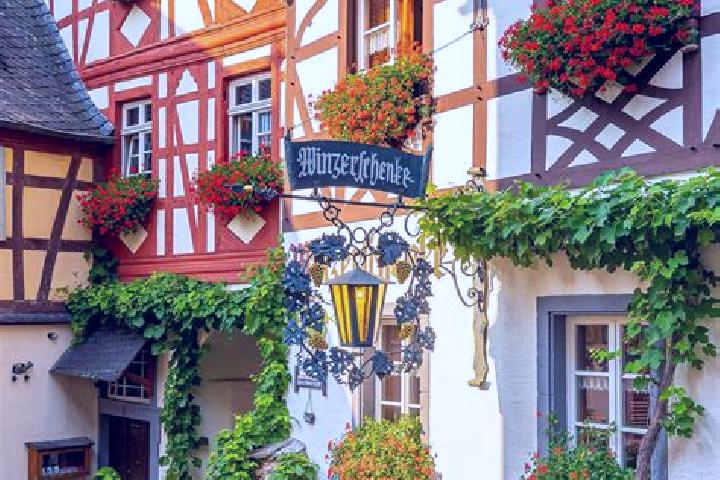Hannah, 38 — Escort in Grossenluder, Germany