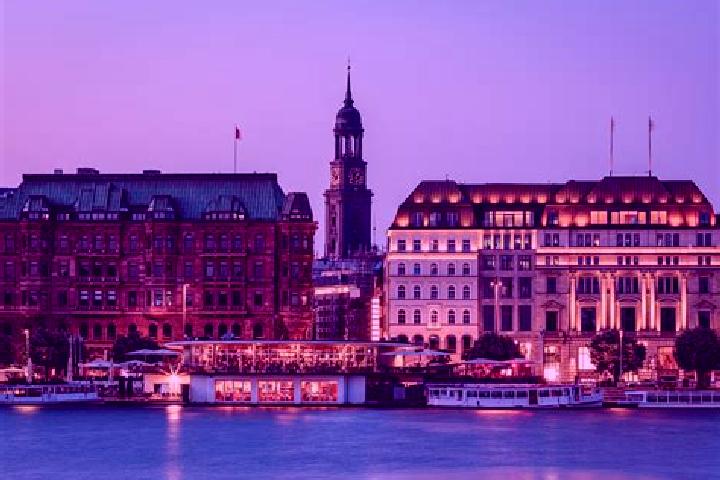 Hannah, 38 — Escort in Sparreholm, Sweden
