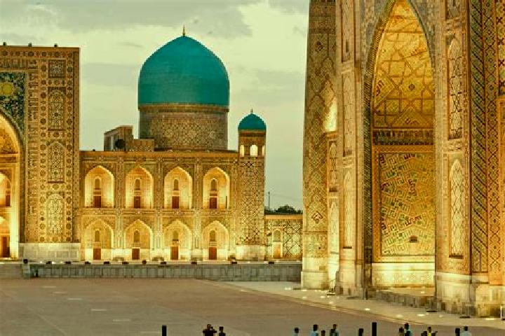 Hannah, 38 — Escort in Tomdibuloq, Uzbekistan