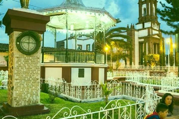 Hannah, 39 — Escort in Ario de Rayon, Mexico