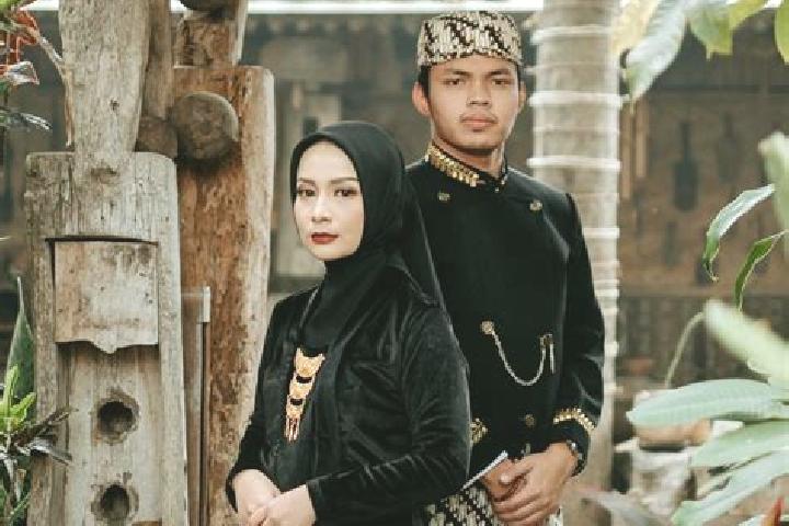 Hannah, 39 — Escort in Gubuk Leuk, Indonesia