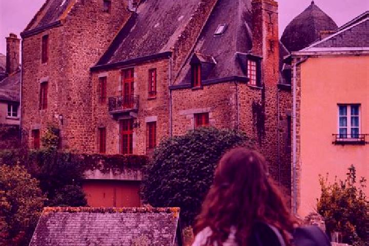 Hannah, 39 — Escort in Lassay-les-Chateaux, France