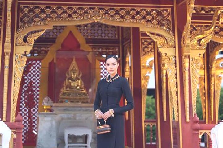 Hannah, 39 — Escort in Muang Hongsa, Laos
