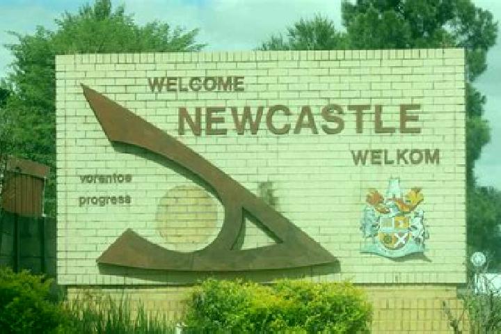 Hannah, 39 — Escort in Newcastle, South Africa