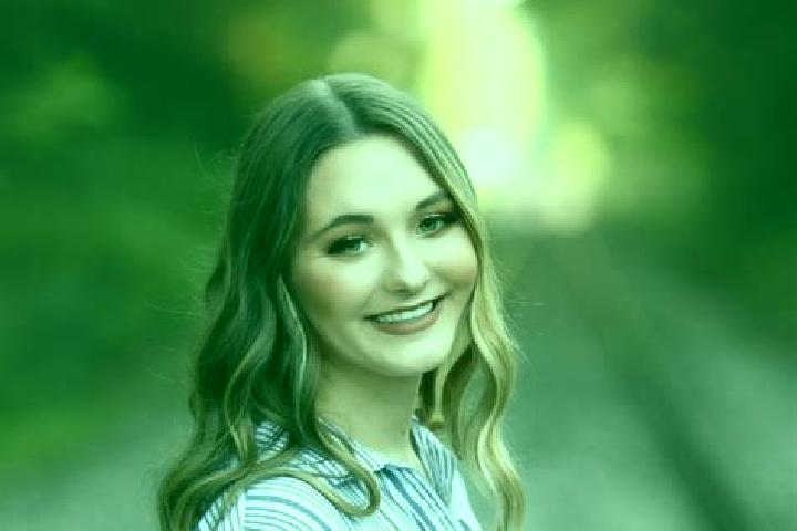 Hannah, 39 — Escort in Parkersburg, United States