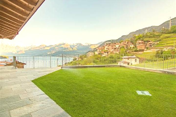 Hannah, 39 — Escort in Pianello del Lario, Italy