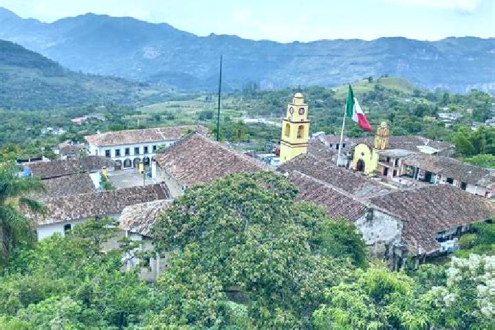 Hannah, 39 — Escort in Xochitlan Todos Santos, Mexico