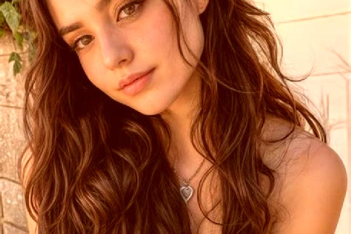 Harper, 20, a blonde hazel-eyed middle eastern companion based in Lobong. Offering Roleplay, Couples, GFE, Erotic Massage, Girlfriend Experience. Available f...