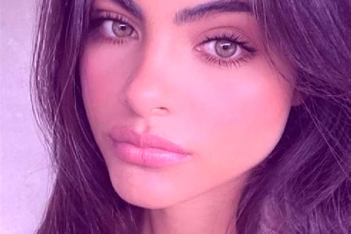 Harper, 20, a brunette blue-eyed indian companion based in Leter. Offering A-Level, Dinner Date, Striptease. Available for incall and outcall, day and evenin...