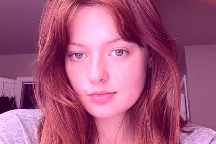Harper, 20, a red brown-eyed mixed companion based in Manavadar. Offering Travel Companion, Couples, Fetish. Available for incall and outcall, day and evenin...