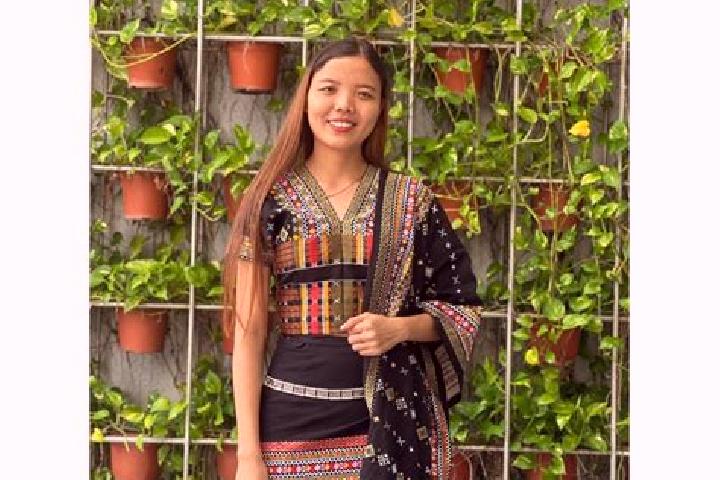 Harper, 20 — Escort in Kan Beit, Myanmar