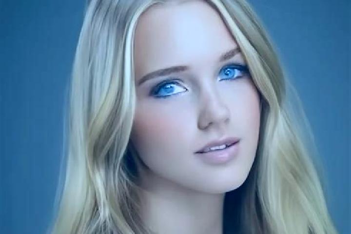 Harper, 21, a dark blonde dark-eyed mediterranean companion based in Nayf. Offering Couples, CIM, Duos, Girlfriend Experience. Available for incall and outca...