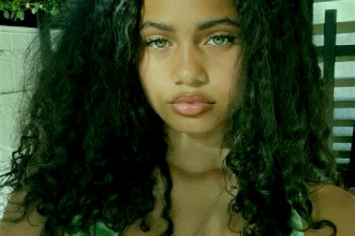 Harper, 21, a red green-eyed mixed companion based in Isse. Offering Deep French Kissing, Striptease, CIM. Available for incall and outcall, day and evening ...