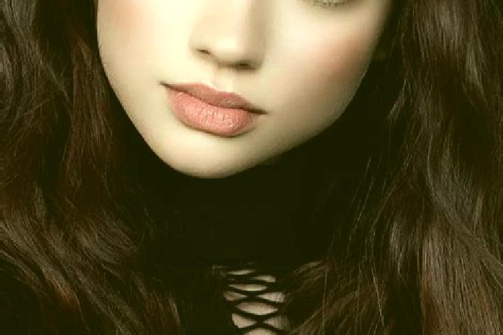 Harper, 22, a brunette dark-eyed european companion based in Sainte-Agnes. Offering Tantra, Erotic Massage, Domination. Available for incall and outcall, day...